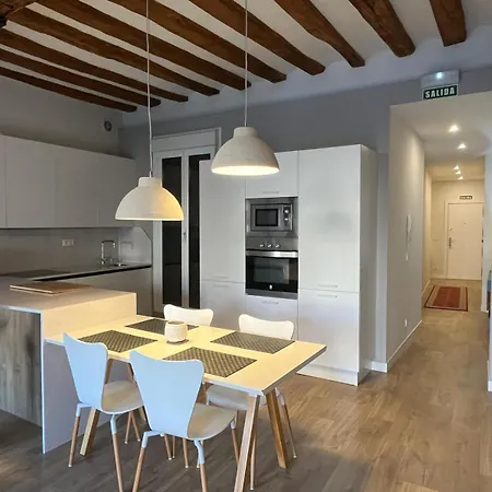 En El Corazon De Pamplona Apartment Exterior photo